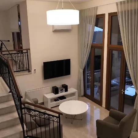 Hermiona House Feriehus Kouklia